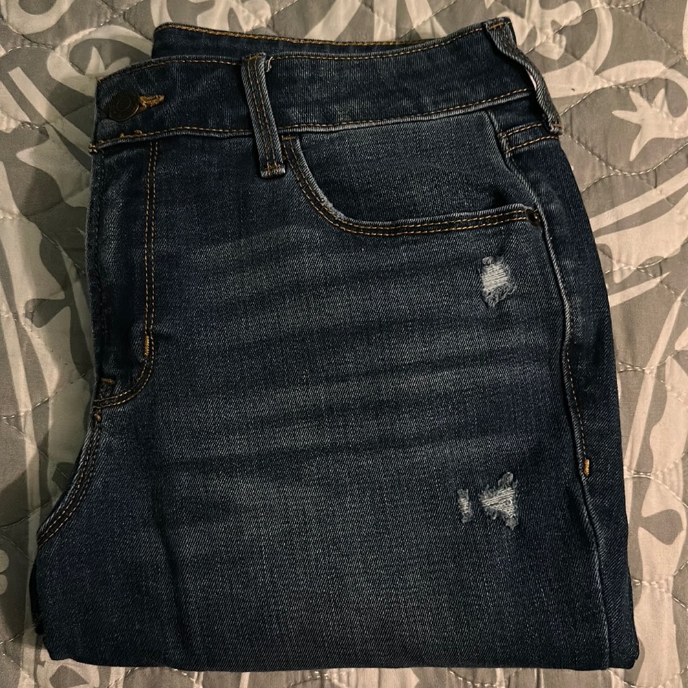 Distressed Skinny Jeans